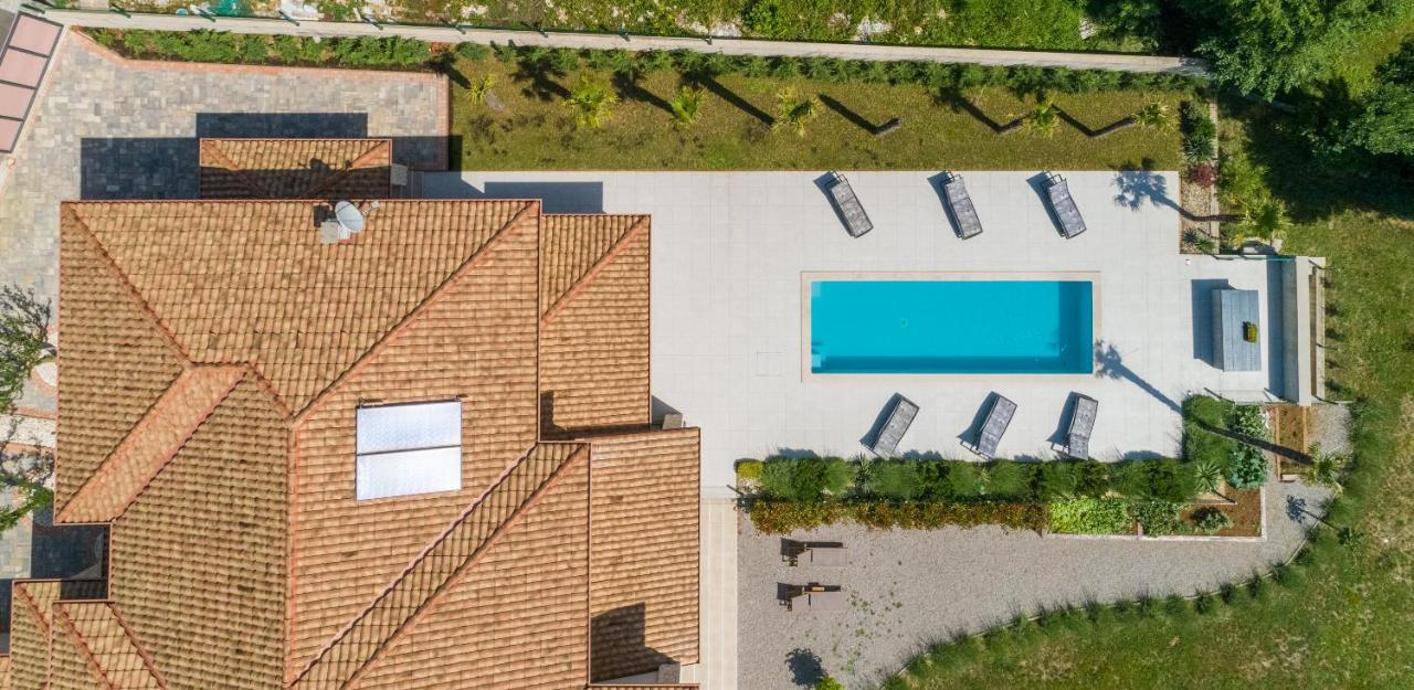 Villa Palma With Heated Private Pool Podhum Extérieur photo