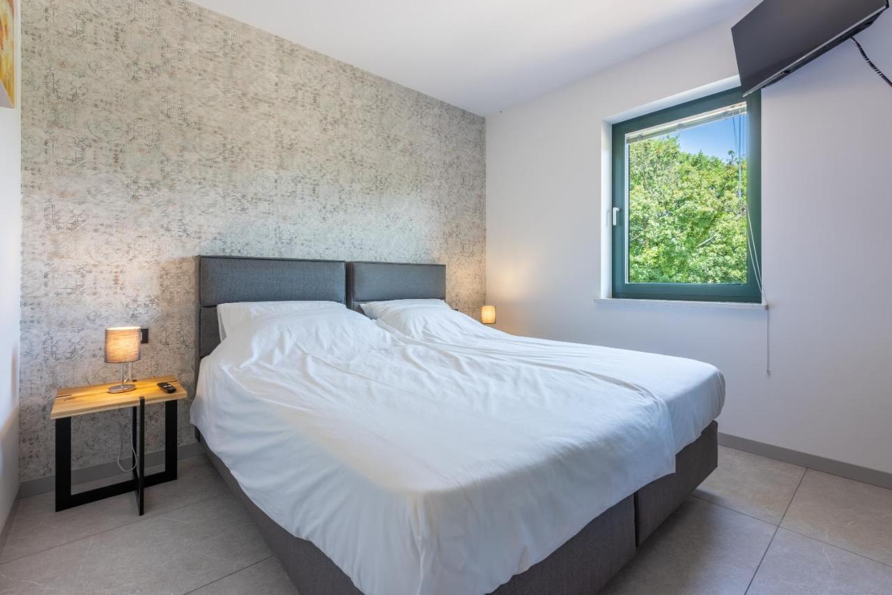 Villa Palma With Heated Private Pool Podhum Extérieur photo